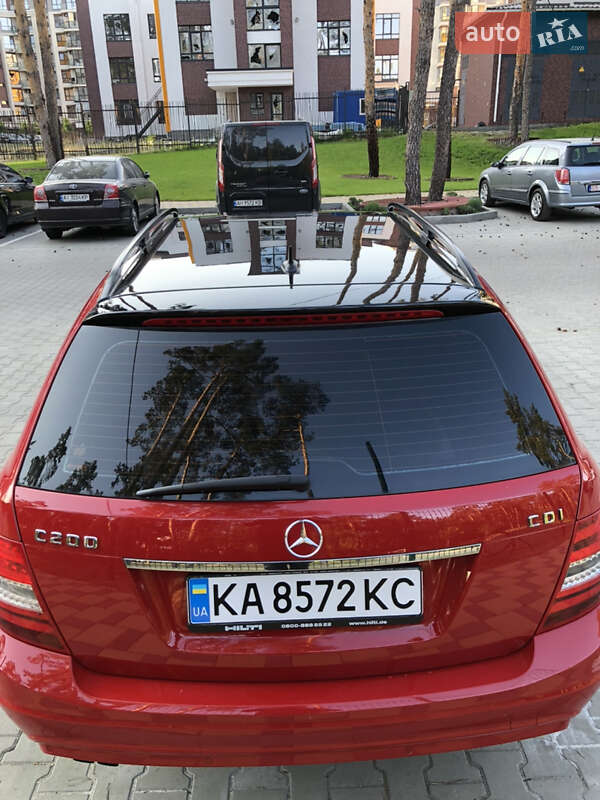 Универсал Mercedes-Benz C-Class 2013 в Киеве
