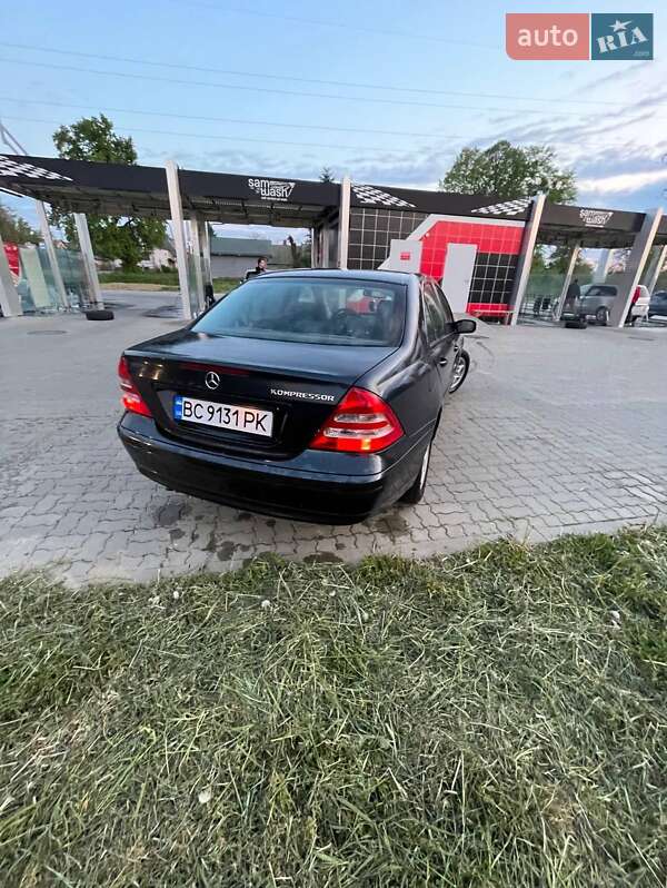 Седан Mercedes-Benz C-Class 2003 в Стрые фото 4 Седан Mercedes-Benz C-Class 2003 в Стрые