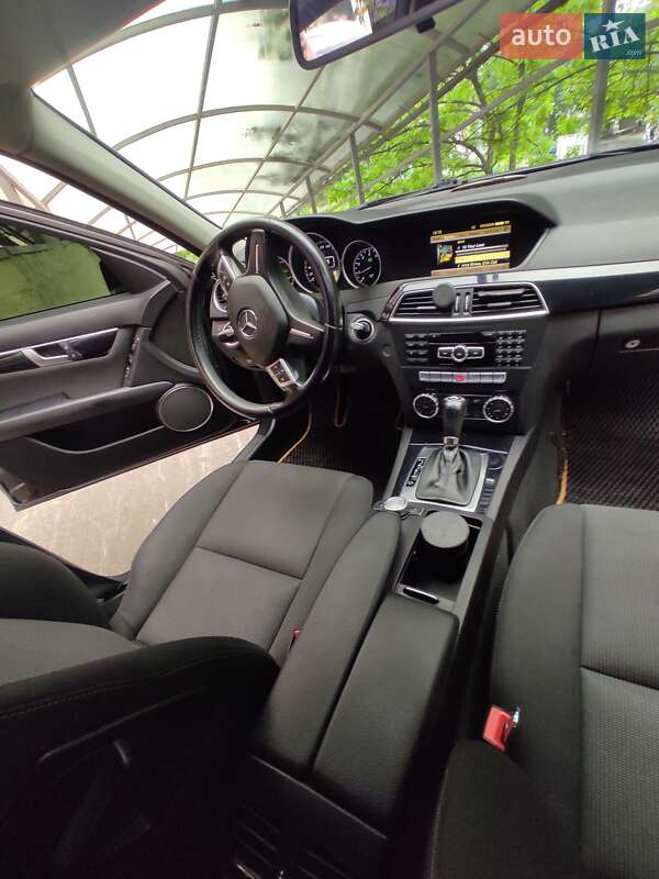 Седан Mercedes-Benz C-Class 2011 в Одесі