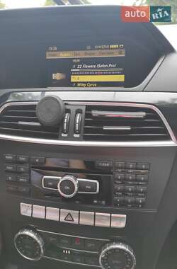 Седан Mercedes-Benz C-Class 2011 в 