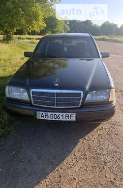 Седан Mercedes-Benz C-Class 1997 в Ямполе