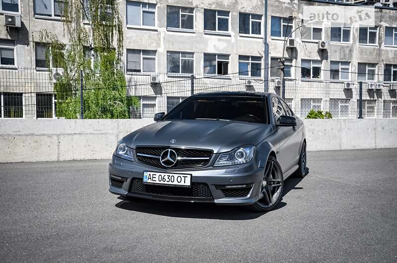 Mercedes-Benz C-Class 2011