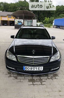 Універсал Mercedes-Benz C-Class 2010 в Гусятині