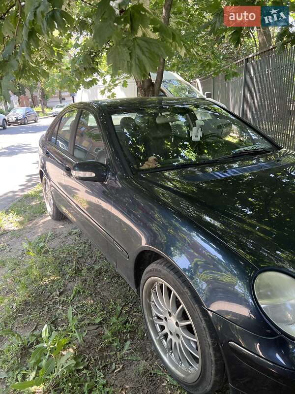 Седан Mercedes-Benz C-Class 2003 в Стрые фото 7 Седан Mercedes-Benz C-Class 2003 в Стрые