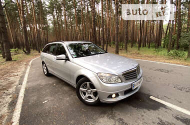 Універсал Mercedes-Benz C-Class 2009 в Полтаві