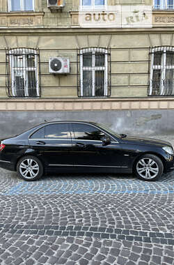 Седан Mercedes-Benz C-Class 2009 в Киеве