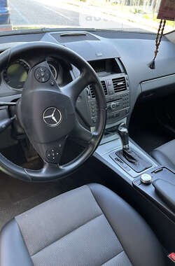 Седан Mercedes-Benz C-Class 2009 в Киеве