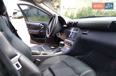 Седан Mercedes-Benz C-Class 2005 в 