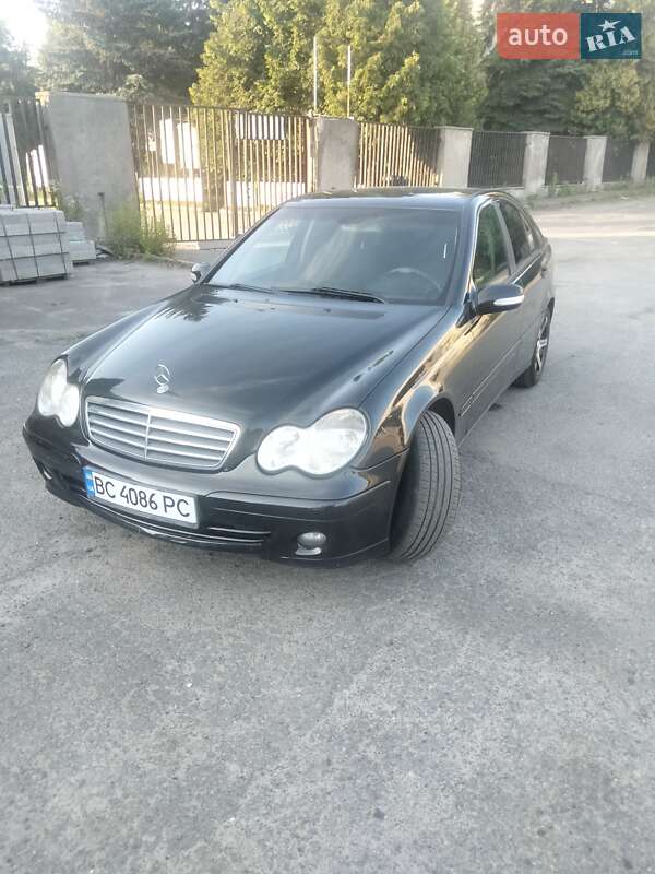 Седан Mercedes-Benz C-Class 2006 в Львове