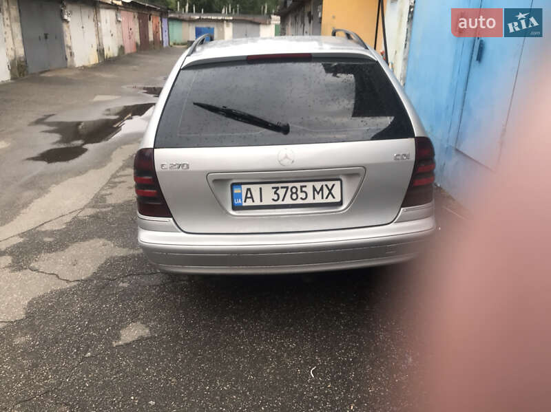 Универсал Mercedes-Benz C-Class 2001 в Киеве