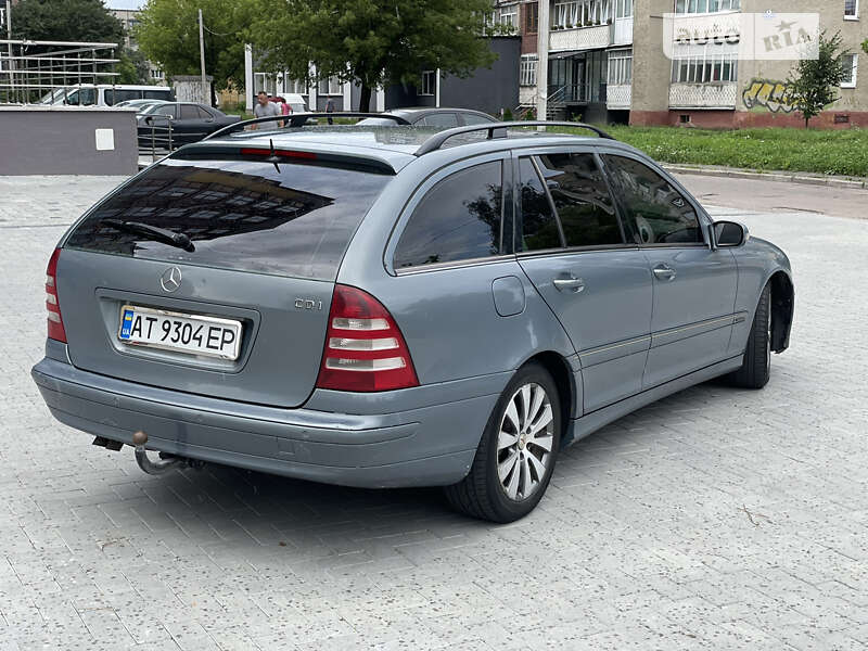 Универсал Mercedes-Benz C-Class 2004 в Калуше