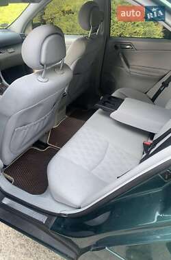 Седан Mercedes-Benz C-Class 2000 в 