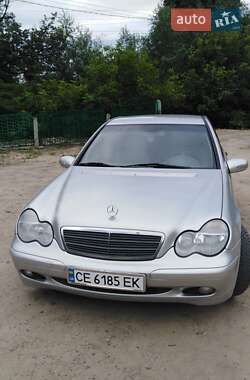 Седан Mercedes-Benz C-Class 2002 в Черновцах