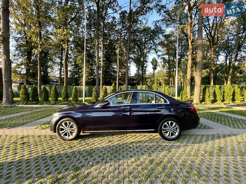 Mercedes-Benz C-Class 2017