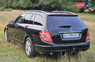 Універсал Mercedes-Benz C-Class 2009 в Ужгороді