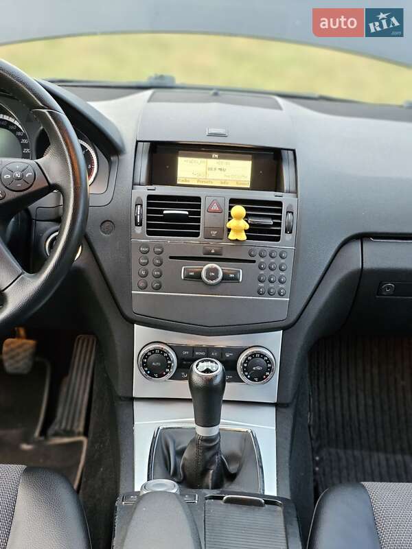 Універсал Mercedes-Benz C-Class 2009 в Ужгороді фото 14 Універсал Mercedes-Benz C-Class 2009 в Ужгороді