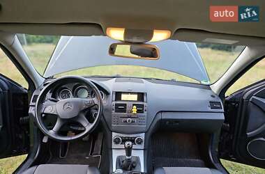 Універсал Mercedes-Benz C-Class 2009 в Ужгороді