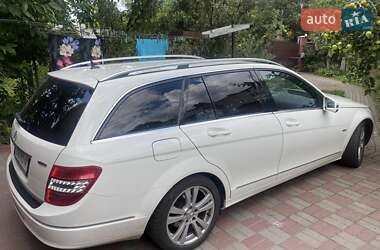 Универсал Mercedes-Benz C-Class 2010 в 