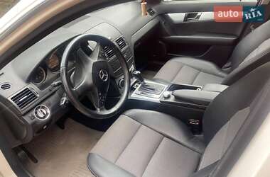 Универсал Mercedes-Benz C-Class 2010 в 