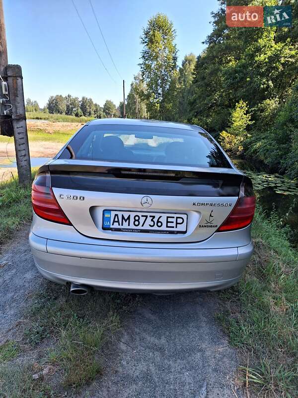 Купе Mercedes-Benz C-Class 2002 в Житомире