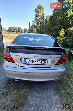 Купе Mercedes-Benz C-Class 2002 в 