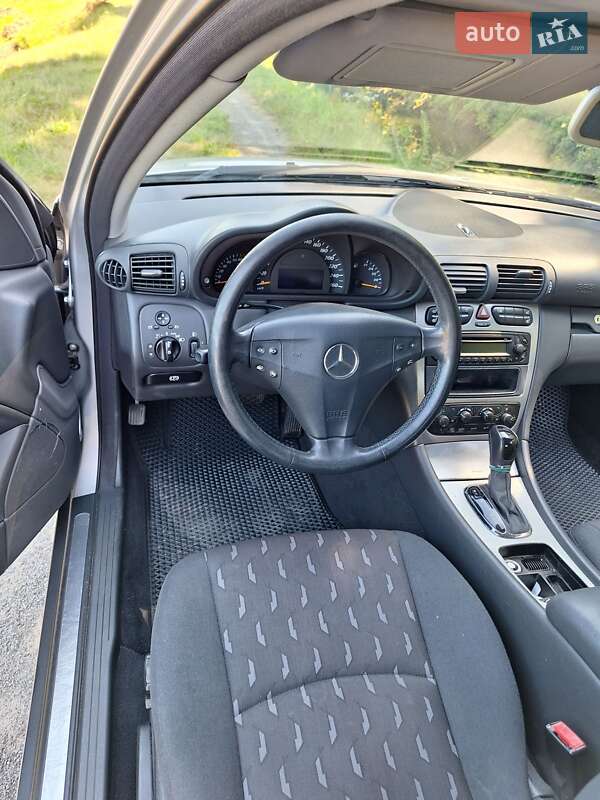 Купе Mercedes-Benz C-Class 2002 в Житомире