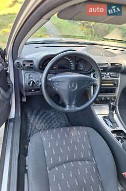 Купе Mercedes-Benz C-Class 2002 в 