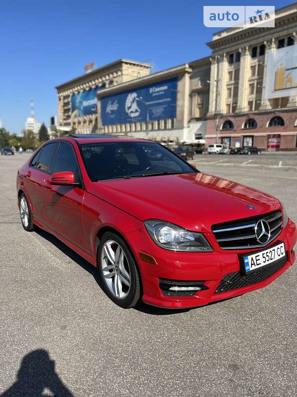 Седан Mercedes-Benz C-Class 2013 в Харкові