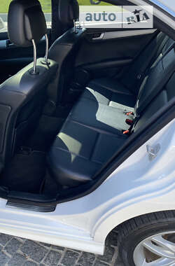 Седан Mercedes-Benz C-Class 2012 в 