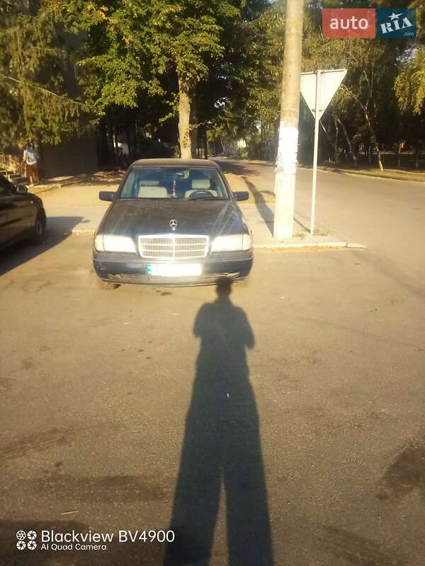 Седан Mercedes-Benz C-Class 1997 в Новомиргороді