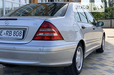 Седан Mercedes-Benz C-Class 2004 в 