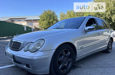Універсал Mercedes-Benz C-Class 2002 в Хмельницькому