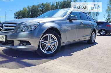 Универсал Mercedes-Benz C-Class 2010 в Турийске