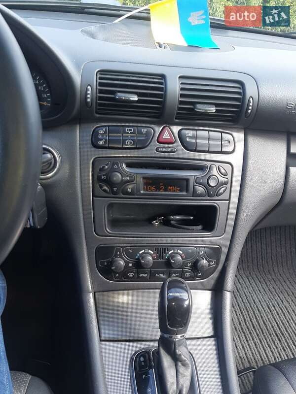 Универсал Mercedes-Benz C-Class 2003 в Луцке