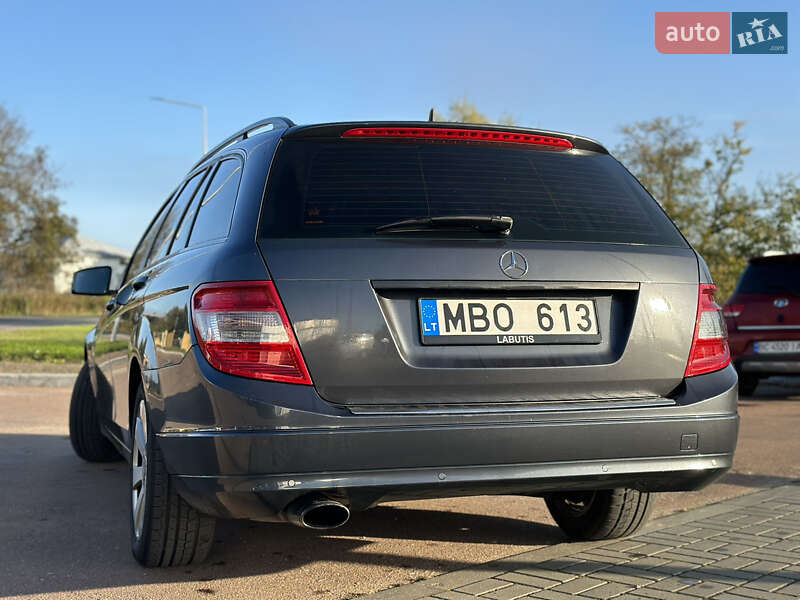 Універсал Mercedes-Benz C-Class 2010 в Львові