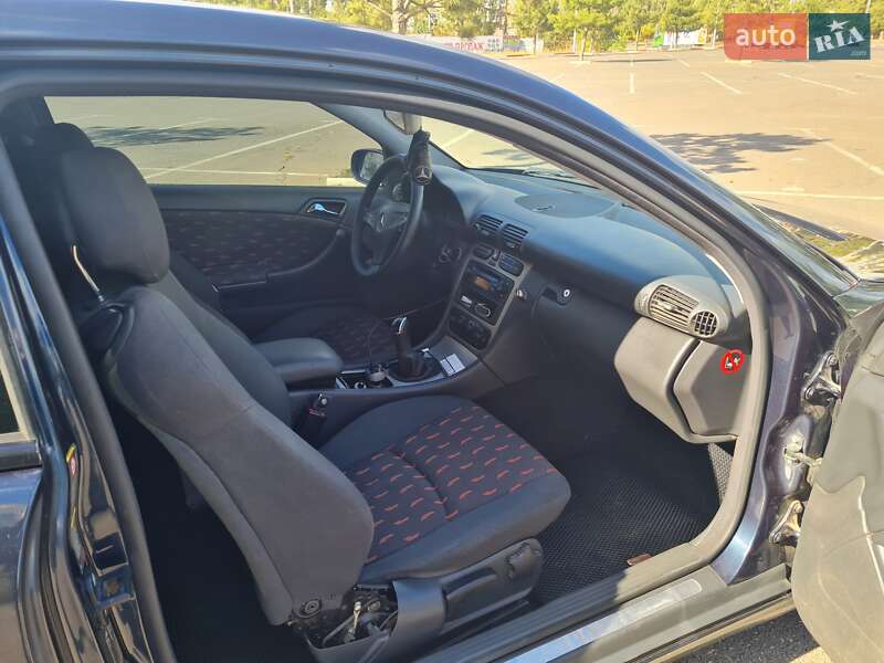 Купе Mercedes-Benz C-Class 2003 в Миколаєві