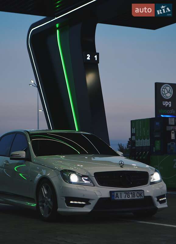 Седан Mercedes-Benz C-Class 2011 в Коростышеве фото 4 Седан Mercedes-Benz C-Class 2011 в Коростышеве