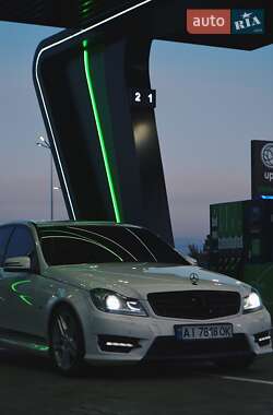 Седан Mercedes-Benz C-Class 2011 в 