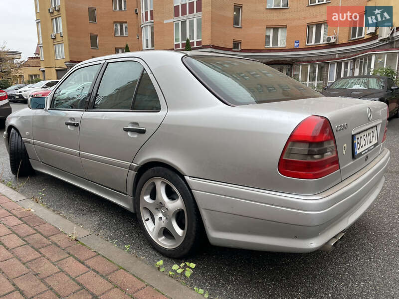 Седан Mercedes-Benz C-Class 1998 в Киеве