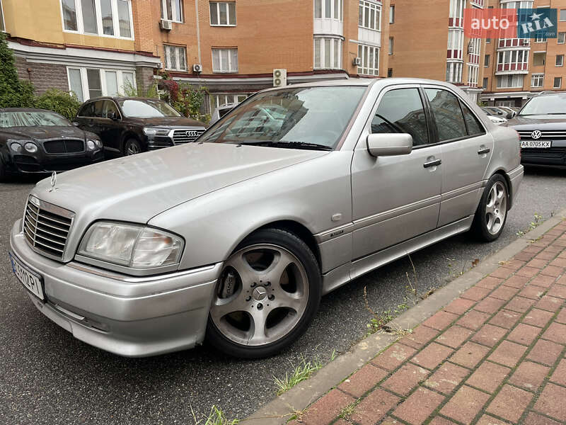 Седан Mercedes-Benz C-Class 1998 в Киеве