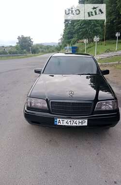 Седан Mercedes-Benz C-Class 1995 в Болехове