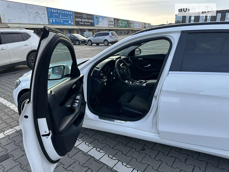 Универсал Mercedes-Benz C-Class 2014 в Черновцах