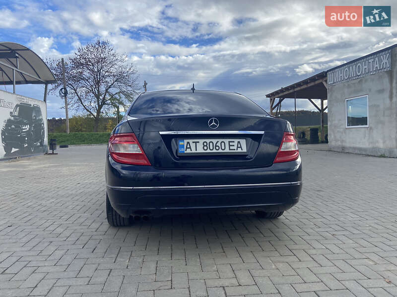 Седан Mercedes-Benz C-Class 2007 в Надвірній фото 8 Седан Mercedes-Benz C-Class 2007 в Надвірній
