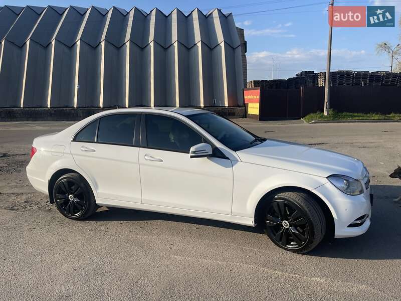 Седан Mercedes-Benz C-Class 2013 в Киеве