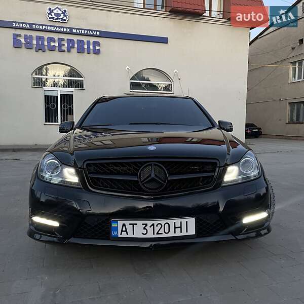 Седан Mercedes-Benz C-Class 2012 в Ивано-Франковске