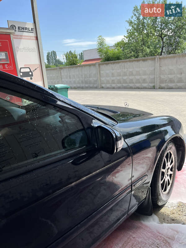 Седан Mercedes-Benz C-Class 2001 в Ужгороде