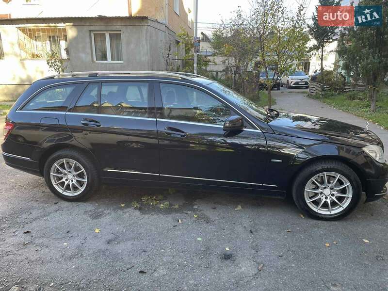 Универсал Mercedes-Benz C-Class 2010 в Стрые фото 6 Универсал Mercedes-Benz C-Class 2010 в Стрые
