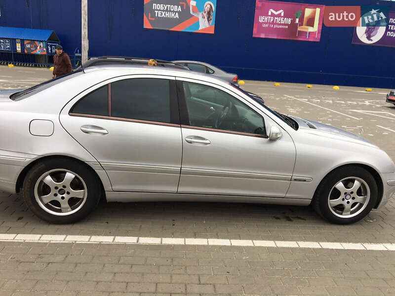 Седан Mercedes-Benz C-Class 2003 в Ковеле