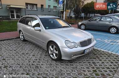 Універсал Mercedes-Benz C-Class 2004 в Запоріжжі