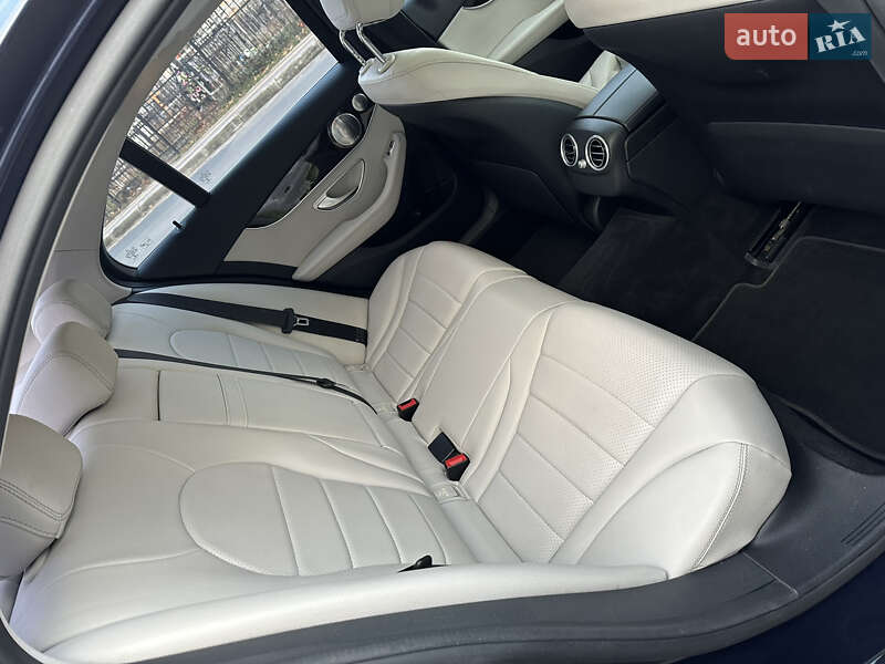 Седан Mercedes-Benz C-Class 2016 в Киеве